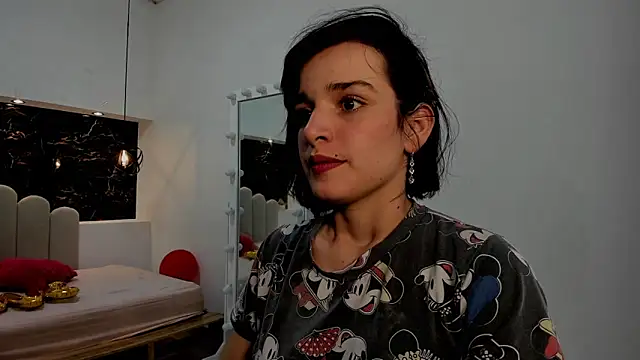 Annyrosee online show from February 2026 07:16:02 PM