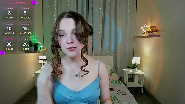 kaisajenner online show from March 2026 01:48:02 PM