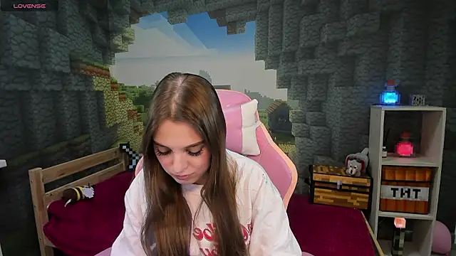 kaisajenner online show from March 2026 08:54:01 PM