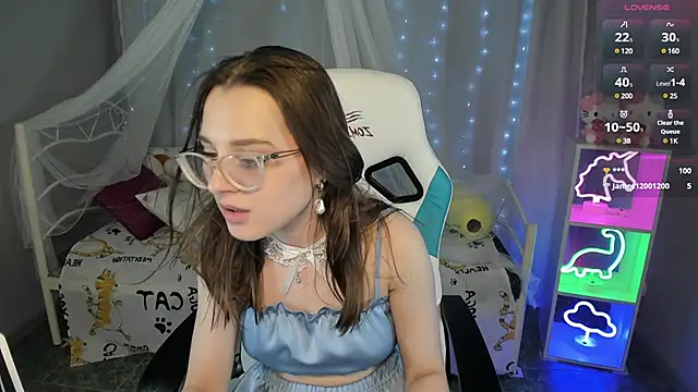 kaisajenner online show from February 2025 03:52:01 PM