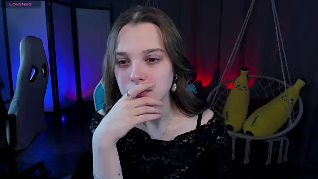 kaisajenner online show from December 2025 07:07:02 PM