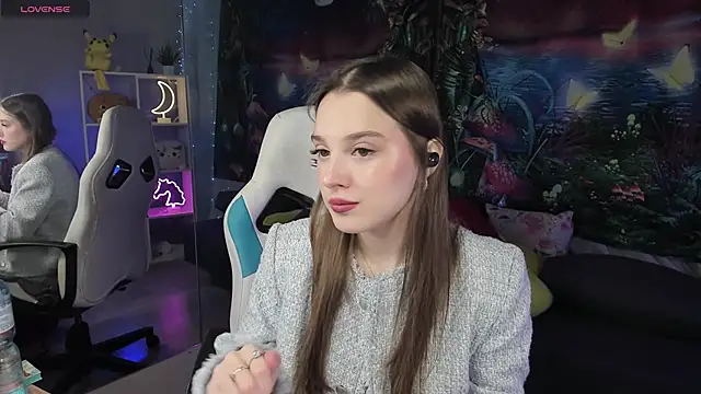 kaisajenner online show from February 2026 08:45:02 AM