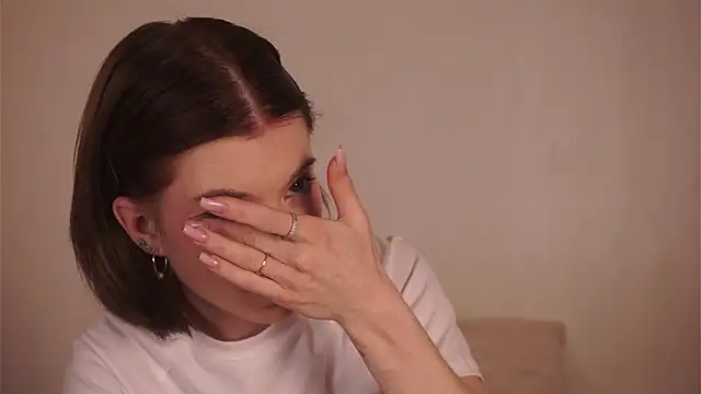 Snapshot of FeliceDendy chatting on February 2025 03:15:02 PM FeliceDendy online show from February 2025 03:15:02 PM