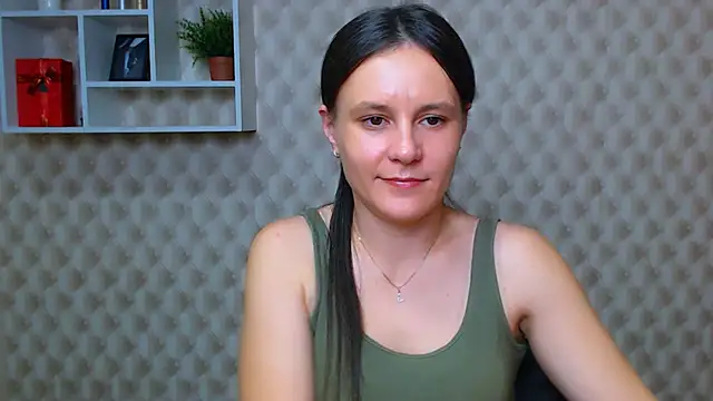 Snapshot of ValeriaHeart_ chatting on December 2025 02:59:01 PM ValeriaHeart online show from December 2025 02:59:01 PM