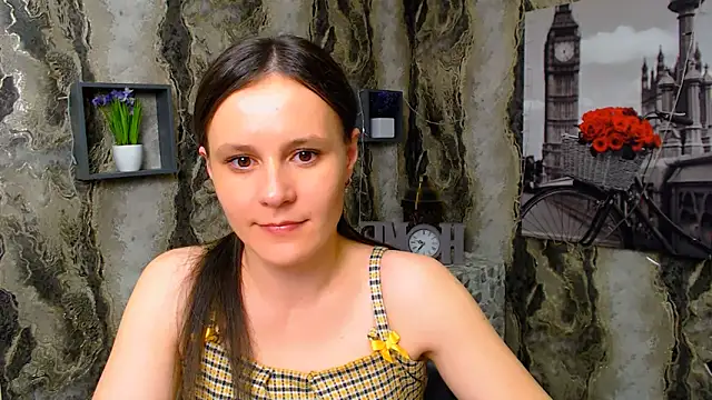 ValeriaHeart  online show from March 2025 04:13:02 PM