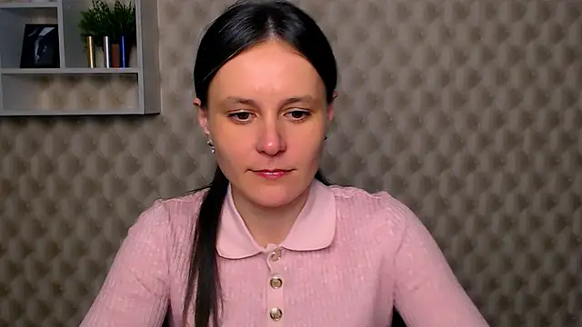 ValeriaHeart  online show from February 2025 12:49:02 PM