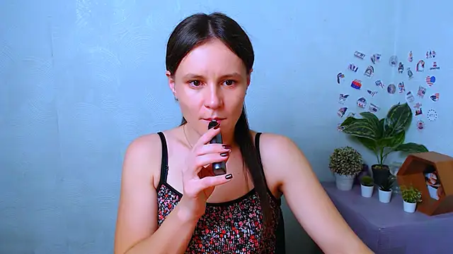 Snapshot of ValeriaHeart_ chatting on December 2025 08:42:01 PM ValeriaHeart online show from December 2025 08:42:01 PM