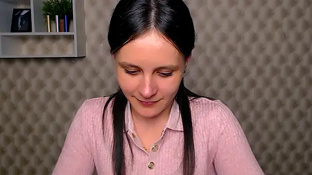 ValeriaHeart  online show from February 2025 03:53:01 PM