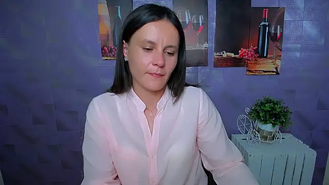 ValeriaHeart  online show from September 2025 01:44:02 PM