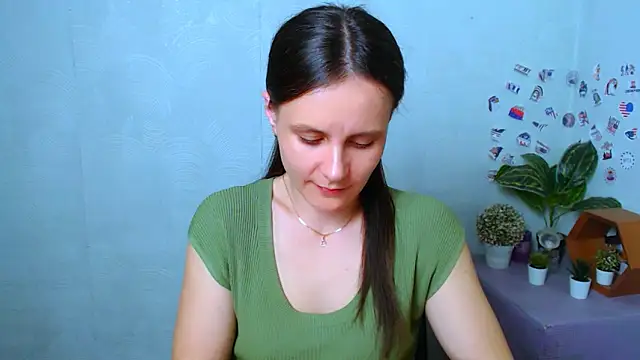 ValeriaHeart  online show from March 2026 01:52:02 PM