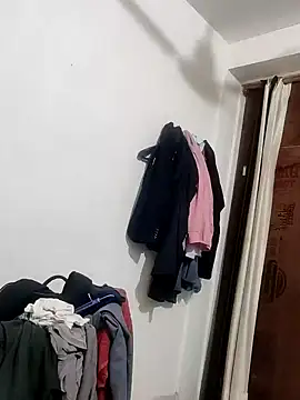 Hot funky boy online show from February 2025 07:38:01 PM