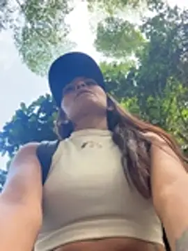Sofiadelacruz online show from April 2026 03:35:01 PM