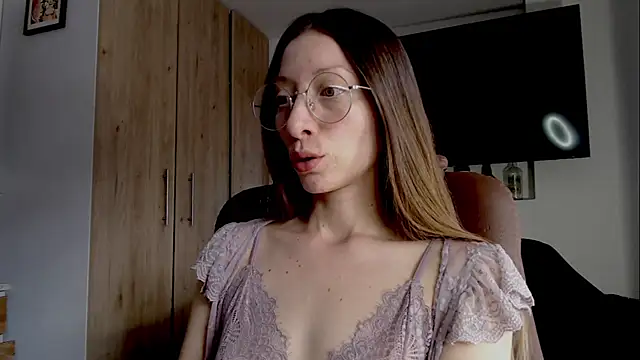 Snapshot of Carlin_Diaz chatting on November 2025 09:26:02 PM Carlin Diaz online show from November 2025 09:26:02 PM