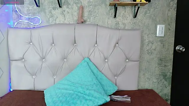 Rachel new20 online show from April 2026 08:39:01 PM