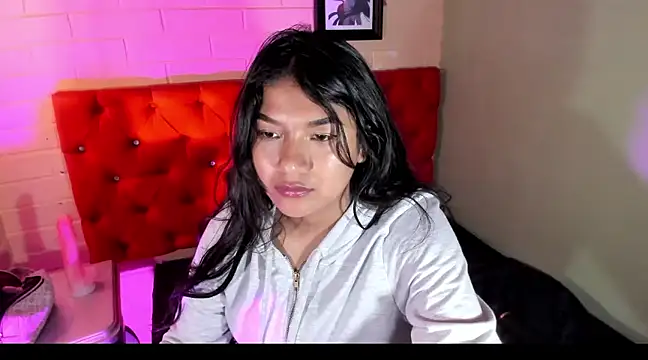 ScarletKray online show from February 2025 05:37:01 PM