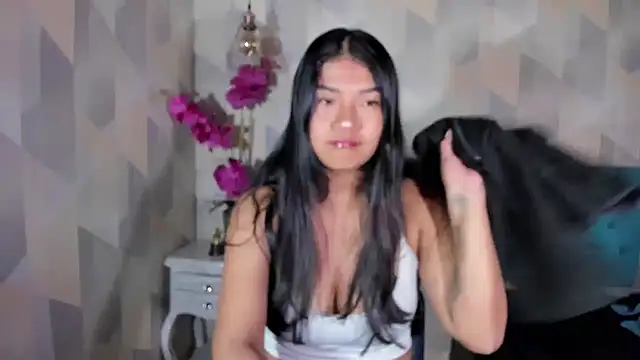 ScarletKray online show from October 2025 09:05:01 PM