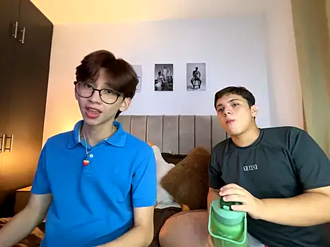 Snapshot of jacob_and_sam chatting on September 2025 11:22:01 PM jacob and sam online show from September 2025 11:22:01 PM