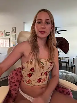rileylovesyou online show from October 2025 11:08:01 PM