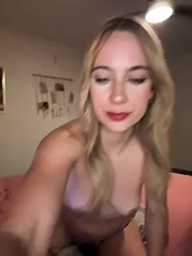 rileylovesyou online show from September 2025 02:39:01 AM