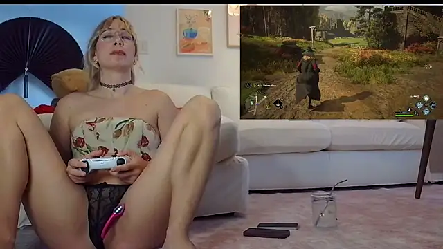 rileylovesyou online show from October 2025 12:44:02 AM