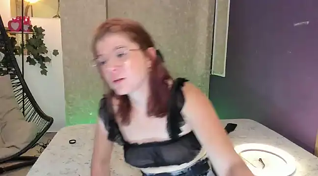 FelicitaSweet online show from February 2025 11:14:02 PM