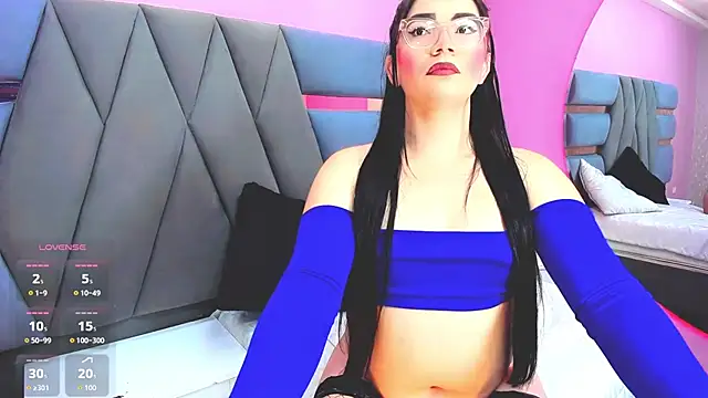 Dalis Hills online show from January 2026 12:31:01 PM