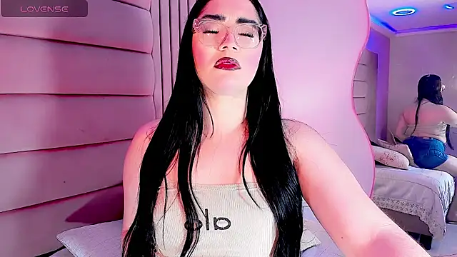 Dalis Hills online show from April 2026 04:58:02 AM