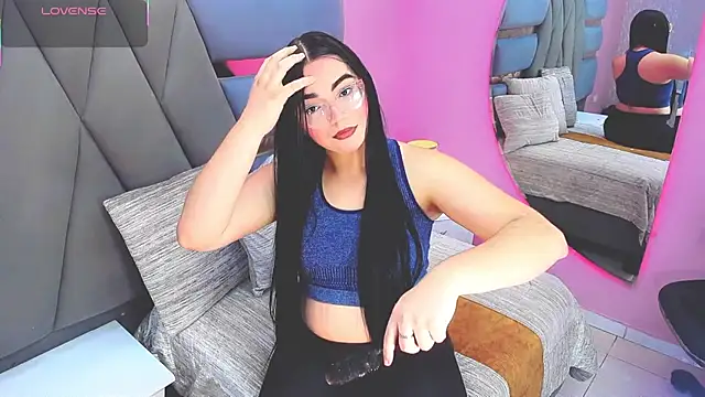 Dalis Hills online show from January 2026 12:20:02 PM