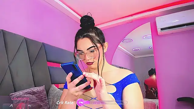 Snapshot of Dalis_Hills chatting on November 2025 12:31:02 PM Dalis Hills online show from November 2025 12:31:02 PM