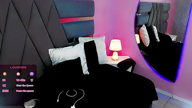 Snapshot of Dalis_Hills chatting on October 2025 12:16:02 PM Dalis Hills online show from October 2025 12:16:02 PM