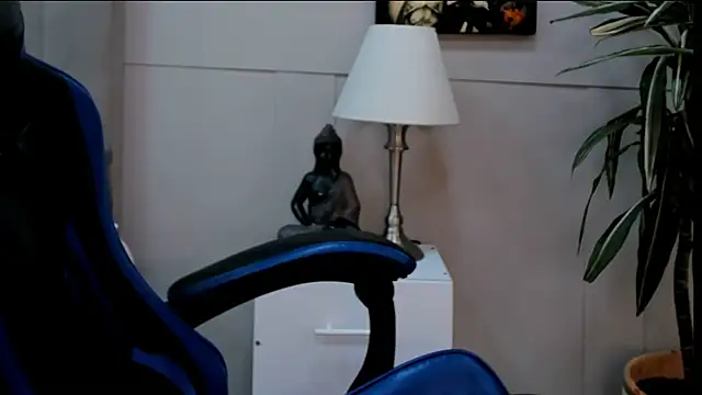 Snapshot of roan_birkin chatting on May 2026 07:36:02 PM roan birkin online show from May 2026 07:36:02 PM