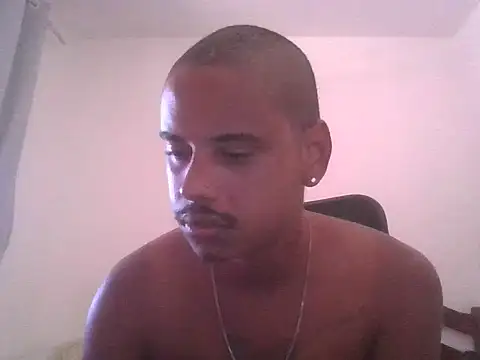 Snapshot of ONegodoce25 chatting on May 2026 05:51:01 PM ONegodoce25 online show from May 2026 05:51:01 PM