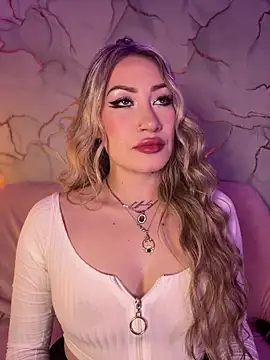 Lally Valencia   online show from December 2025 08:31:02 AM