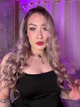 Lally Valencia   online show from April 2026 06:47:02 AM