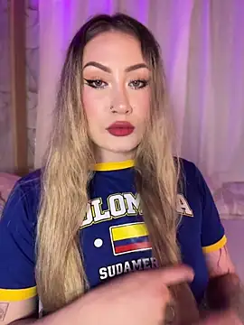 Snapshot of Lally_Valencia__ chatting on June 2026 04:10:02 AM Lally Valencia online show from June 2026 04:10:02 AM