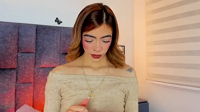 Snapshot of Violetta_Ficher chatting on June 2026 02:11:02 AM Violetta Ficher online show from June 2026 02:11:02 AM