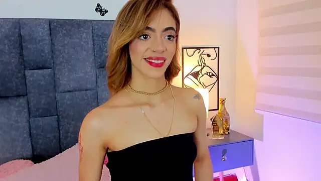 Snapshot of Violetta_Ficher chatting on May 2026 02:11:01 AM Violetta Ficher online show from May 2026 02:11:01 AM