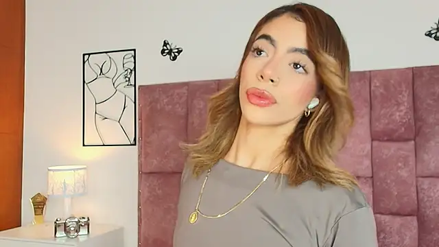 Snapshot of Violetta_Ficher chatting on July 2026 07:04:02 PM Violetta Ficher online show from July 2026 07:04:02 PM