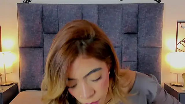 Snapshot of Violetta_Ficher chatting on June 2026 02:09:02 AM Violetta Ficher online show from June 2026 02:09:02 AM
