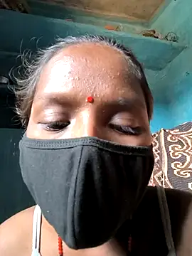 Snapshot of Cut_anjna chatting on February 2025 06:53:02 AM Cut anjna online show from February 2025 06:53:02 AM