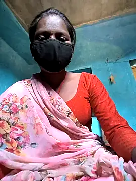 Snapshot of Cut_anjna chatting on February 2025 06:55:01 AM Cut anjna online show from February 2025 06:55:01 AM