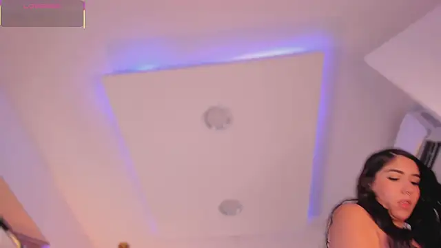 Nikki vega online show from March 2025 10:41:01 AM