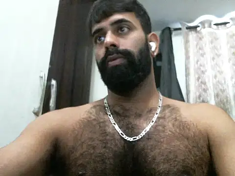 Snapshot of indianhairybull chatting on January 2026 04:06:02 AM indianhairybull online show from January 2026 04:06:02 AM