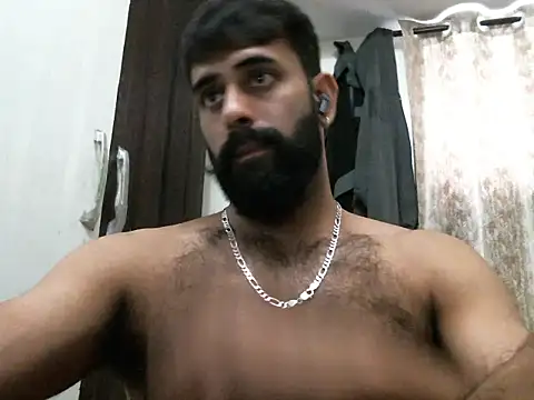 Snapshot of indianhairybull chatting on February 2026 04:46:01 AM indianhairybull online show from February 2026 04:46:01 AM