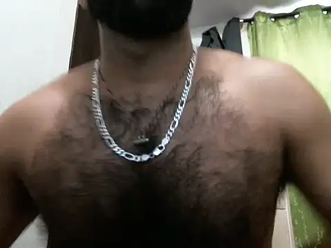 Snapshot of indianhairybull chatting on March 2025 04:38:02 AM indianhairybull online show from March 2025 04:38:02 AM