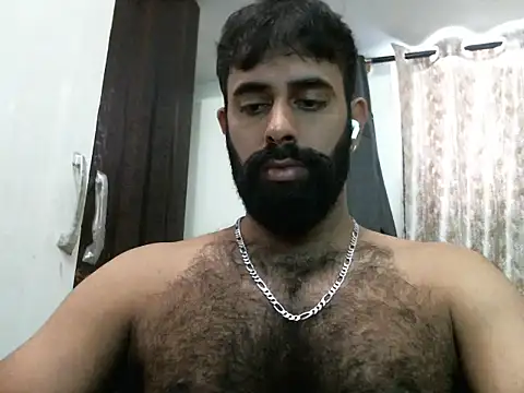 Snapshot of indianhairybull chatting on January 2026 04:52:01 AM indianhairybull online show from January 2026 04:52:01 AM