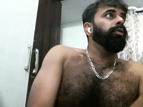 Snapshot of indianhairybull chatting on December 2025 04:34:02 AM indianhairybull online show from December 2025 04:34:02 AM