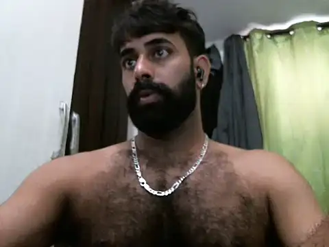 Snapshot of indianhairybull chatting on March 2025 04:21:02 AM indianhairybull online show from March 2025 04:21:02 AM