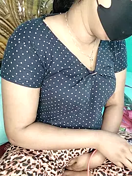 monekhan123 online show from December 2025 04:17:01 AM