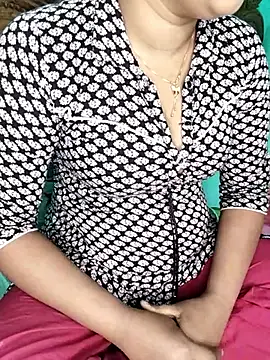 monekhan123 online show from December 2025 03:33:02 AM